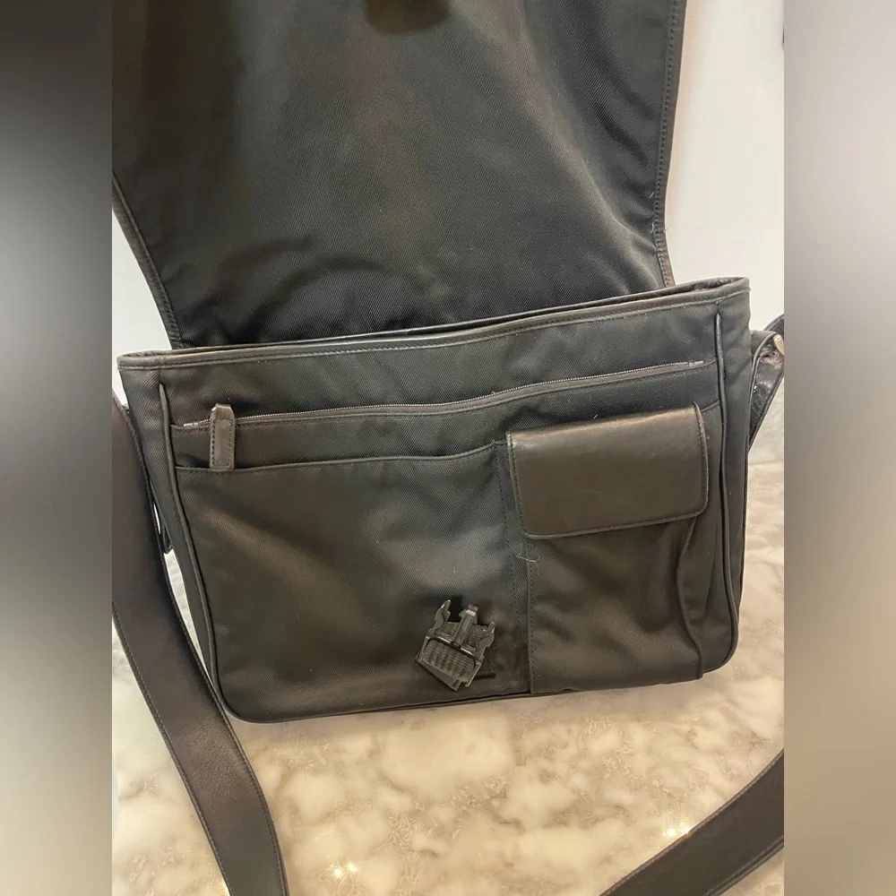 Vintage Coach Black Nylon & Leather Trim Messenger Bag